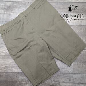 Briggs New York Petite Comfort Waist Bermuda Shorts Size 16P